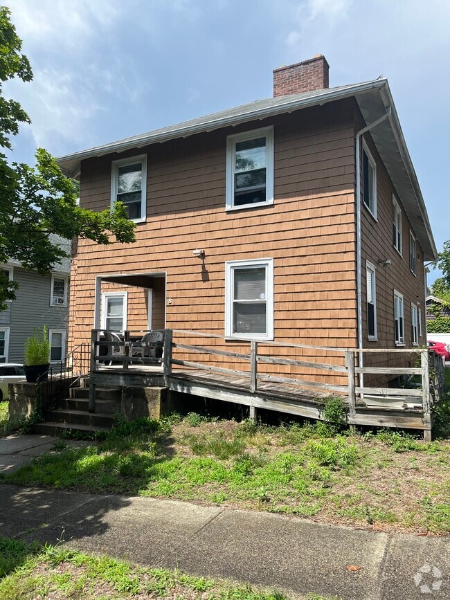 Winchester Town Center Apartments for Rent with Wheelchair Access