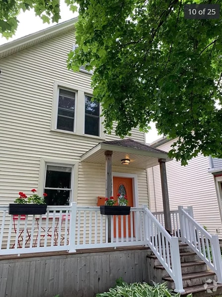 Building Photo - 824 E Dayton St