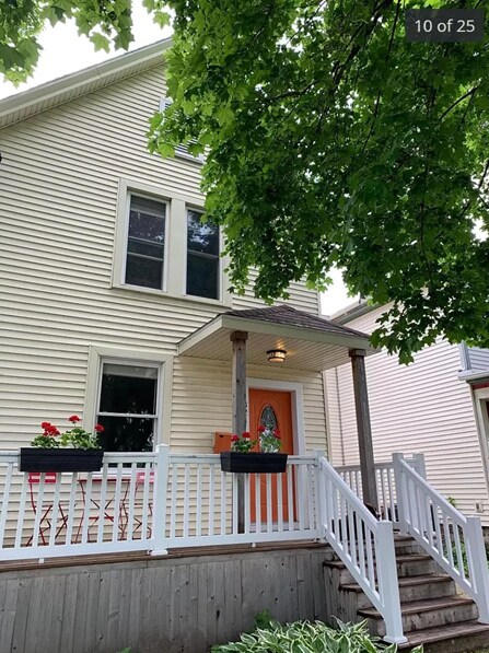 Foto principal - 824 E Dayton St