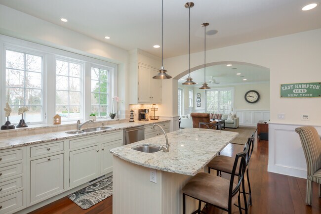 Foto del edificio - 21 Fieldview Ln