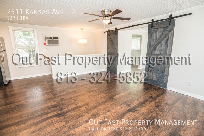 Foto del edificio - 2511 W Kansas Ave