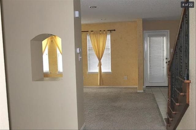 Building Photo - 9924 Pierce Dr