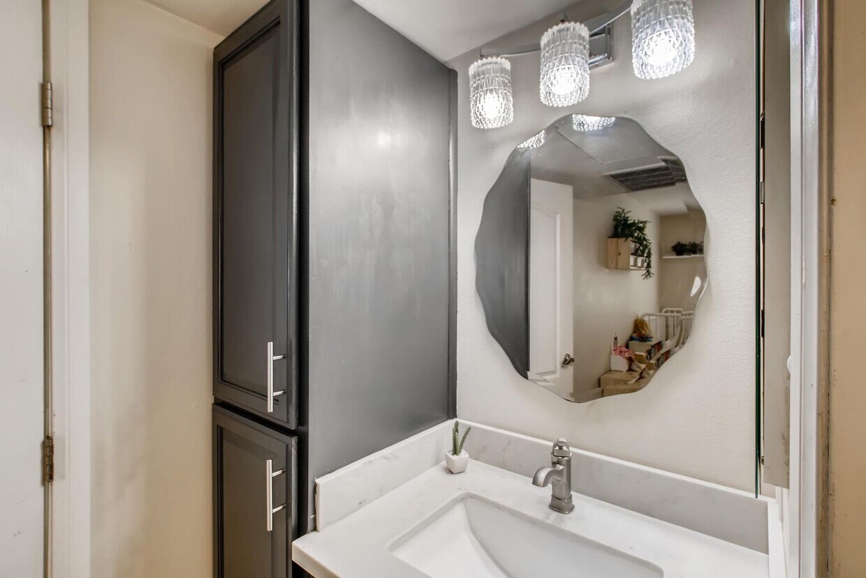 Foto principal - Remodeled Condo in the Heart of North Park