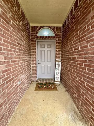 Building Photo - 2922 Custer Dr