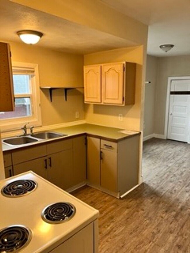 Building Photo - 1 bedroom in North Spokane!