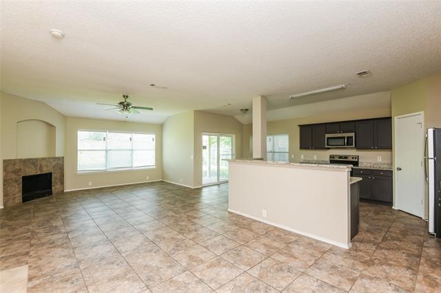 Foto del edificio - 807 Creekside Dr