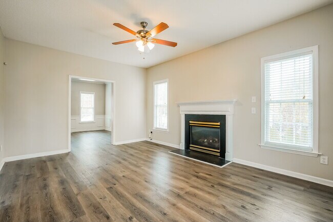 Foto del edificio - 5719 Peacenest Dr