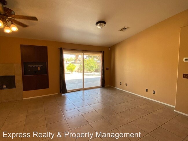 Building Photo - 3 br, 2 bath House - 16160 Via Corto W