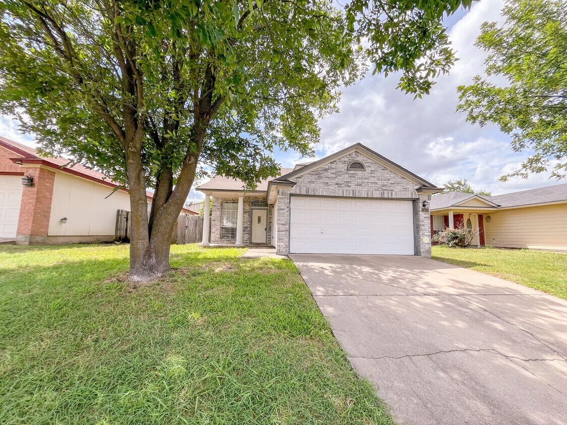 Primary Photo - Available NOW!!!! Lovely 2-story, 3 bedroo...