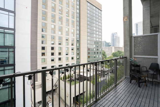 Building Photo - 845 Spring St NW