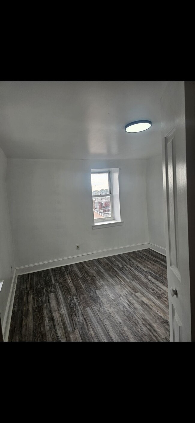 Building Photo - 1135 Oley St