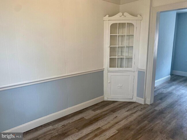 Foto del edificio - 2424 Mifflin St