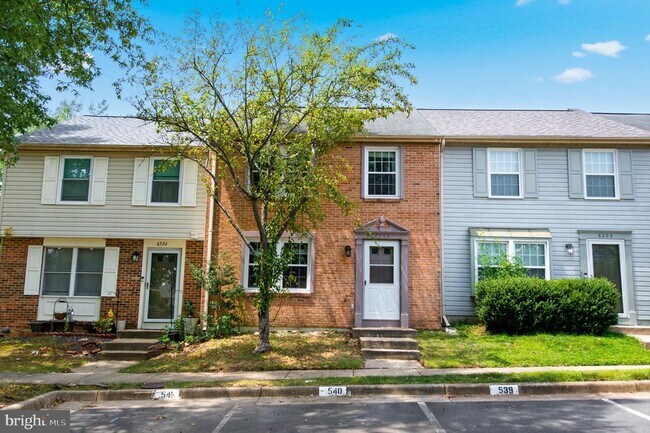 Foto del edificio - 6324 Lightburn Ct