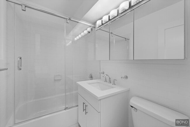 Building Photo - 405 E 56th St