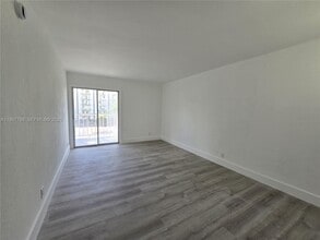 Building Photo - 4550 NW 9th St