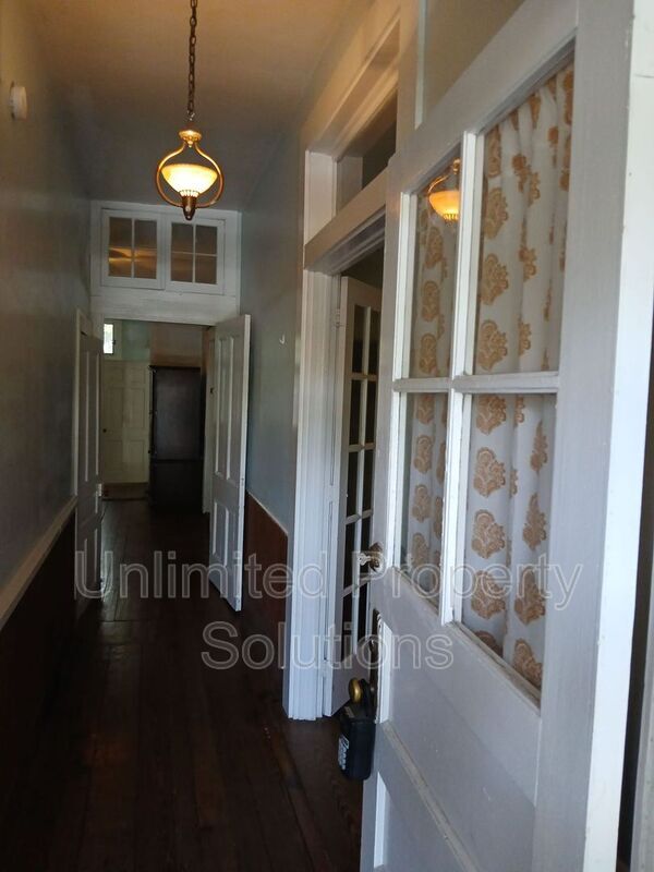 Foto del edificio - 419 S 3rd St