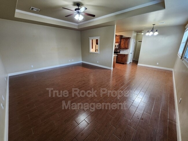 Foto del edificio - 1329 N Monte Vista St
