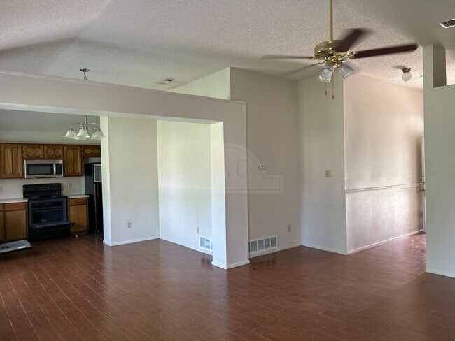 Building Photo - 4504 Brian Dr