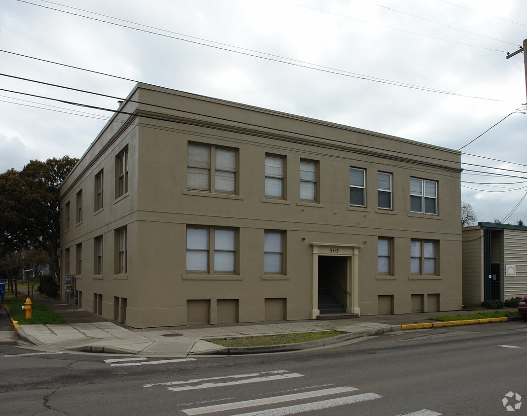 Primary Photo - 505 Lyon St