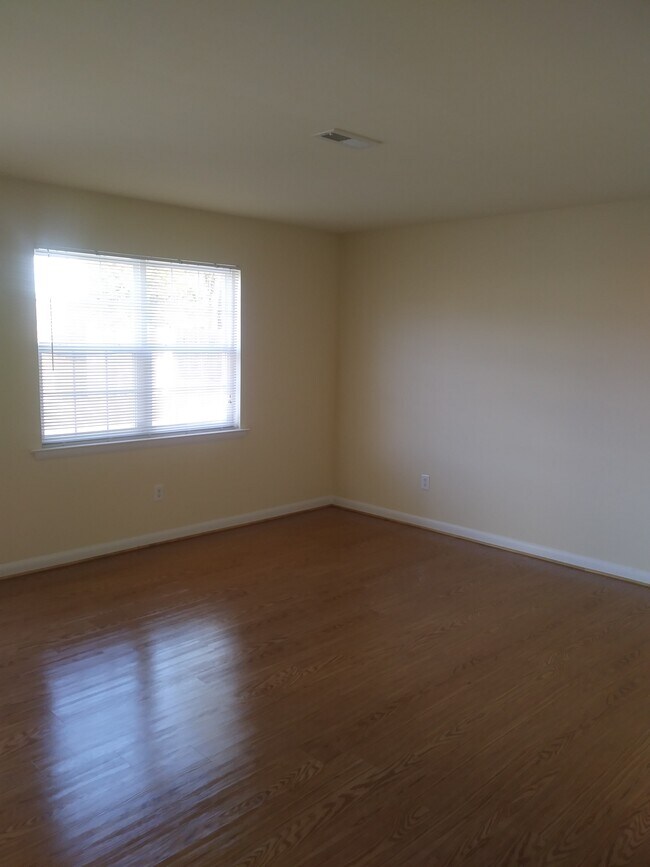 Christopher Crossing Apartments Apartments in Newport News, VA