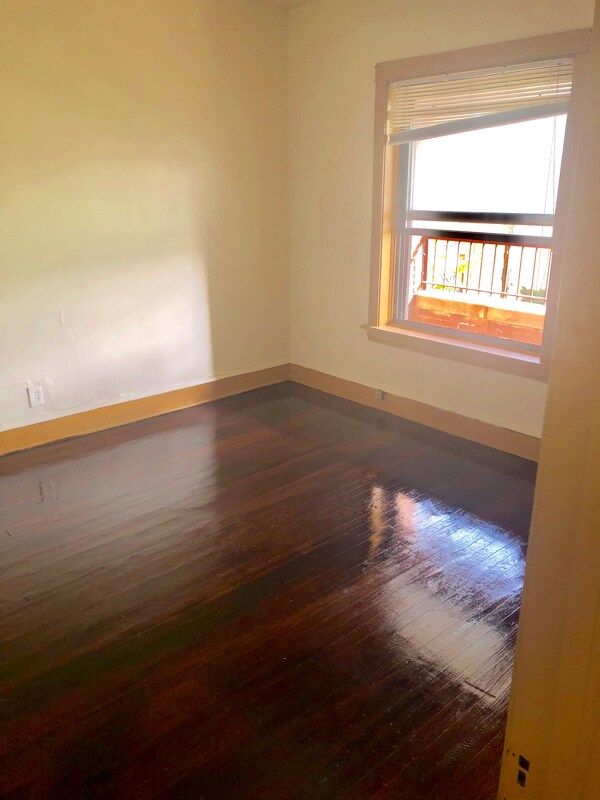 Building Photo - 5508 S Wolcott Ave