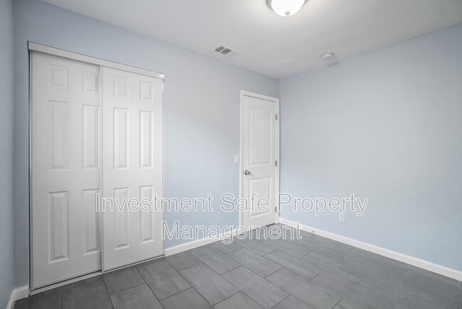 Building Photo - 4148 Eta St