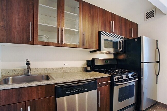 Kitchen - 82 Beaver St