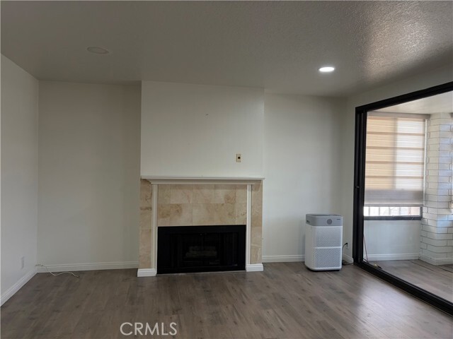 Building Photo - 4477 Wilshire Blvd