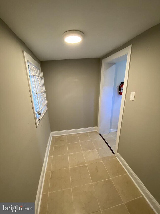Foto del edificio - 722 W Rockland St