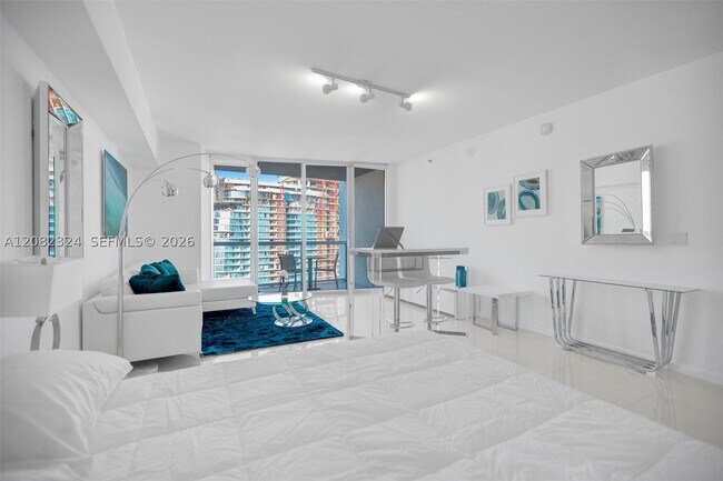 Foto del edificio - 475 Brickell Ave