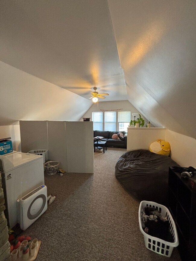 Foto del edificio - 122-124-124 E Lloyd St