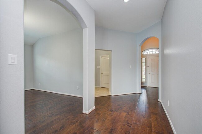 Building Photo - 3319 Aegean Dr