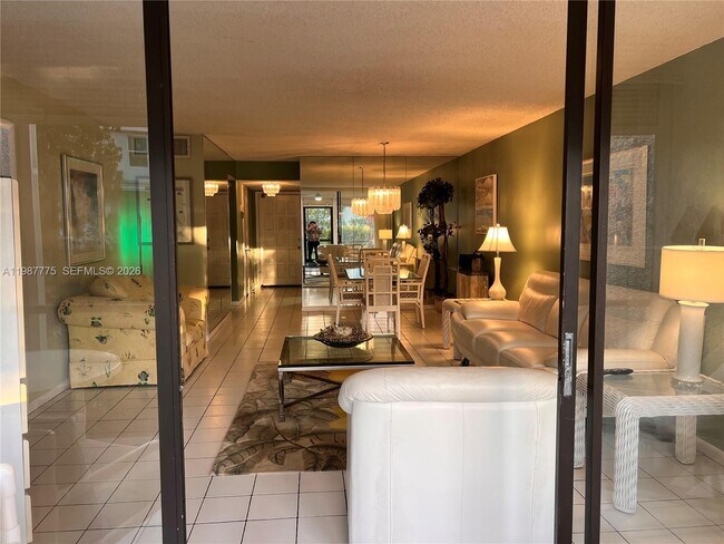 Foto del edificio - 4387 Trevi Ct