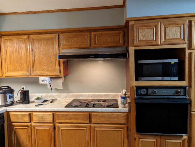 Foto del edificio - 280 N Park Victoria Dr