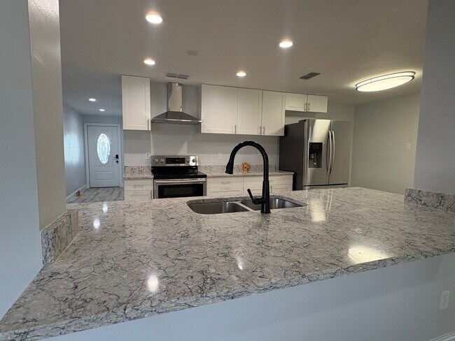 Foto del edificio - 27989 Lance Dr