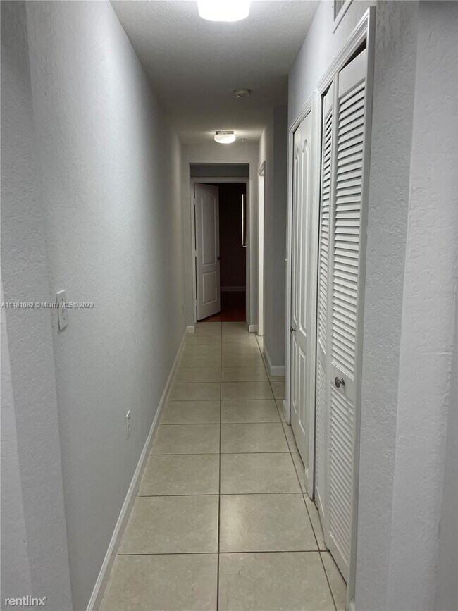 Foto del edificio - 2 br, 2.5 bath House - 17650 NW 73rd Ave #...