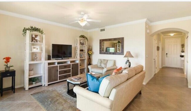 Foto del edificio - ** TREVISO BAY 2/2 BEAUTIFUL UNIT WITH GOL...