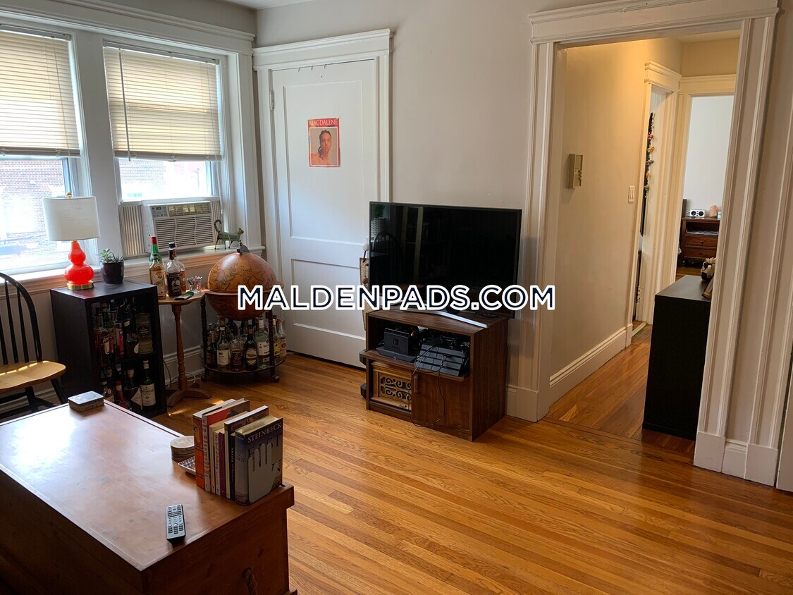 105 Summer St Unit 207, Middleborough, MA 02346 Room for Rent in
