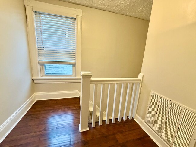 Photo - 1719 William Howard Taft Rd Apartment