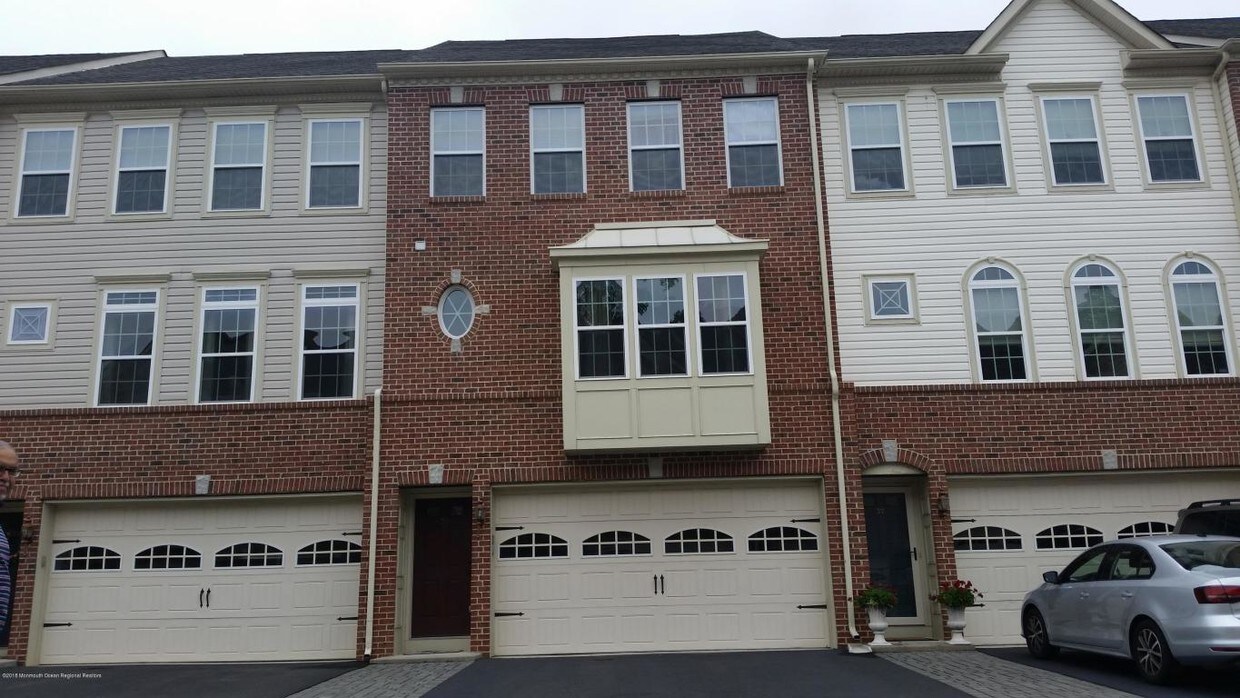 30 Pate Dr, Middletown, NJ 07748 Condo for Rent in Middletown, NJ