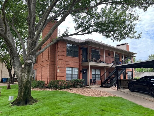Building Photo - 113 Wildwood Ct