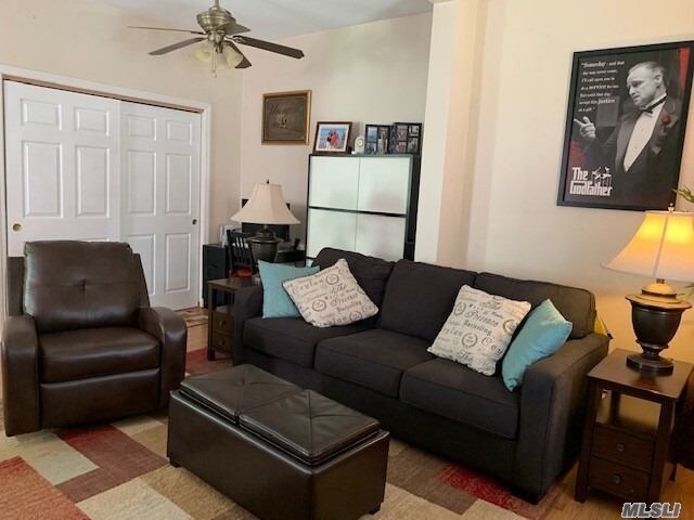 Foto del edificio - 204 E New York Ave