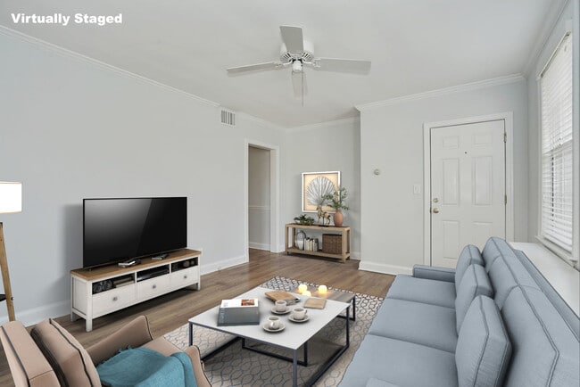 Apartment Entry - 2335 40th St NW