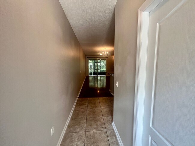 Foto del edificio - Spacious 3BR/2.5Baths Townhome on the Nort...