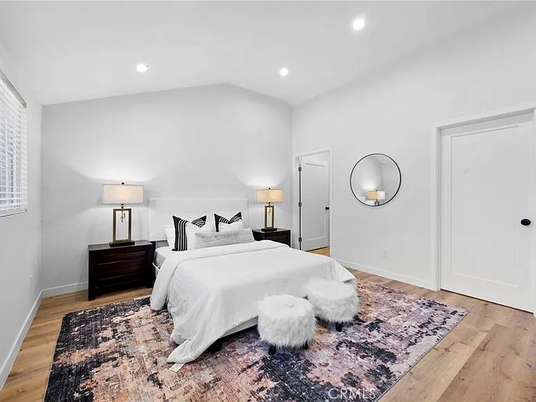 Foto principal - 5518 Simpson Ave
