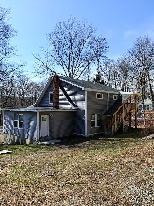 Building Photo - 1686 Slaterville Rd