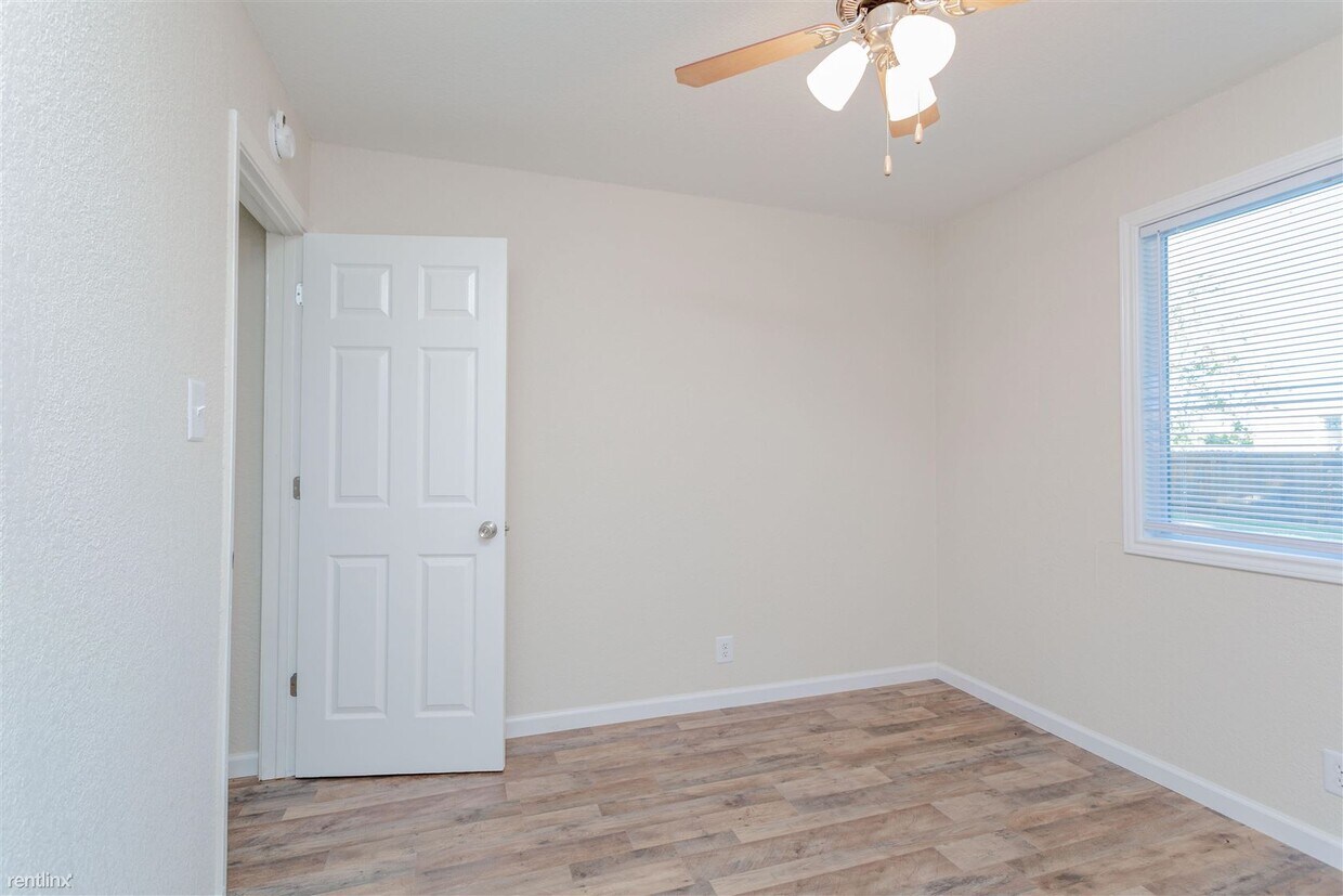 Building Photo - 4 br, 2 bath House - 1306 Troy Ln
