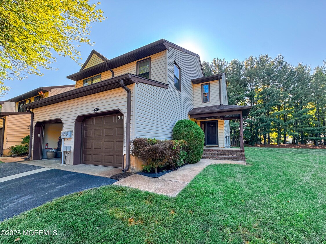 Foto principal - 438 Oak Knoll Dr