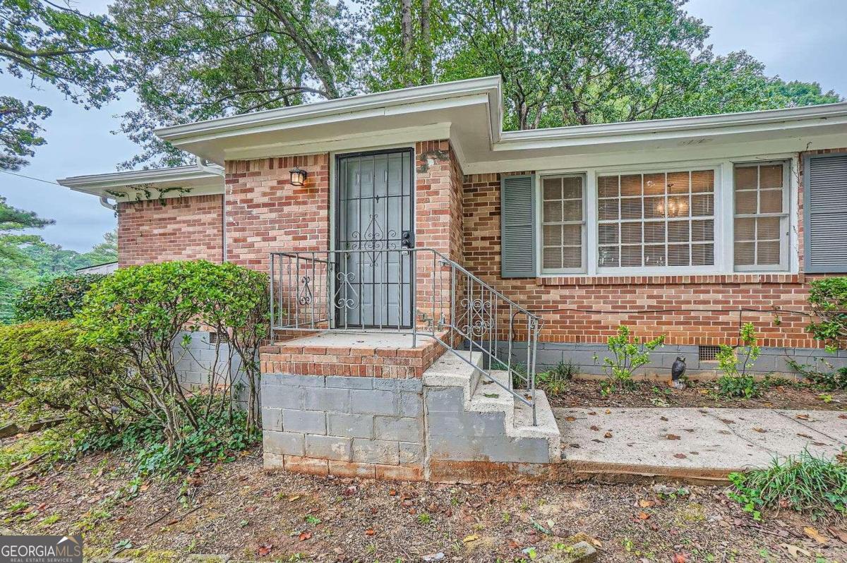Foto principal - 643 Ferris St SW