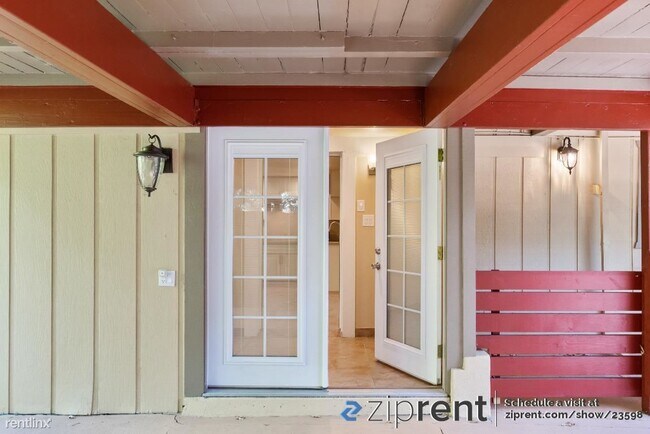 Building Photo - 1 br, 1 bath House - 136 Moraga Way, Orind...
